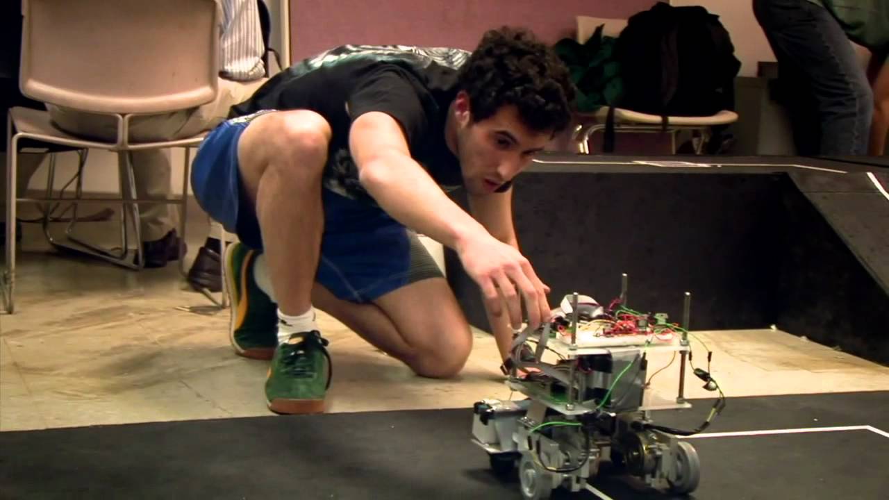 News@Northwestern - Robot Design Competition
