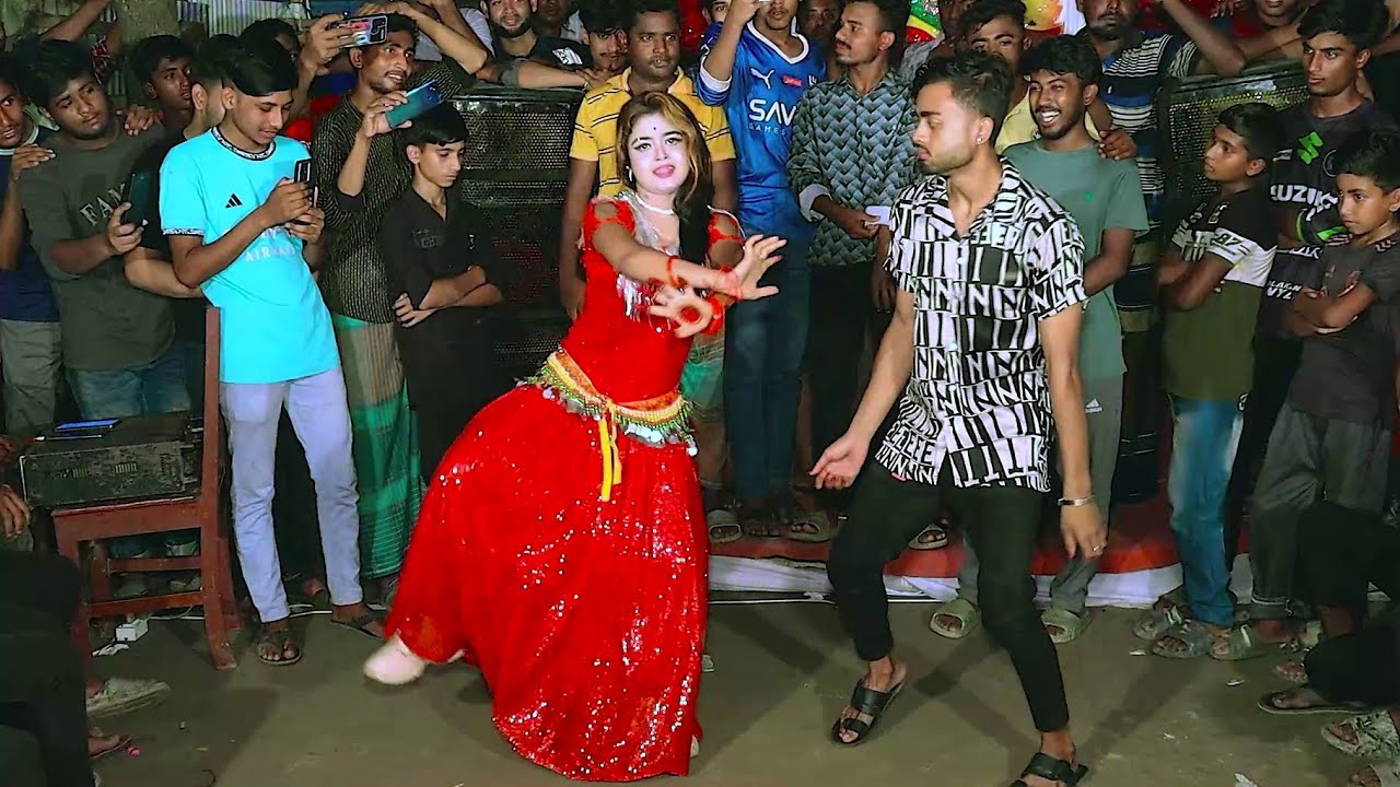 বিয়ে বাড়ির অস্থির নাচ | Race kamre Bangla New Dance | Wedding Dance 2025 | Juthi New Dance 2025