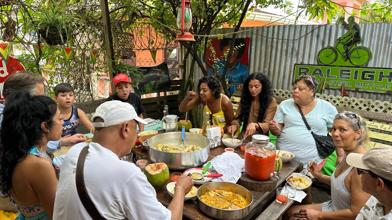 METHEM & BUTTERFISH @ BACKYARD CAFE WITH FANS FROM CANADA