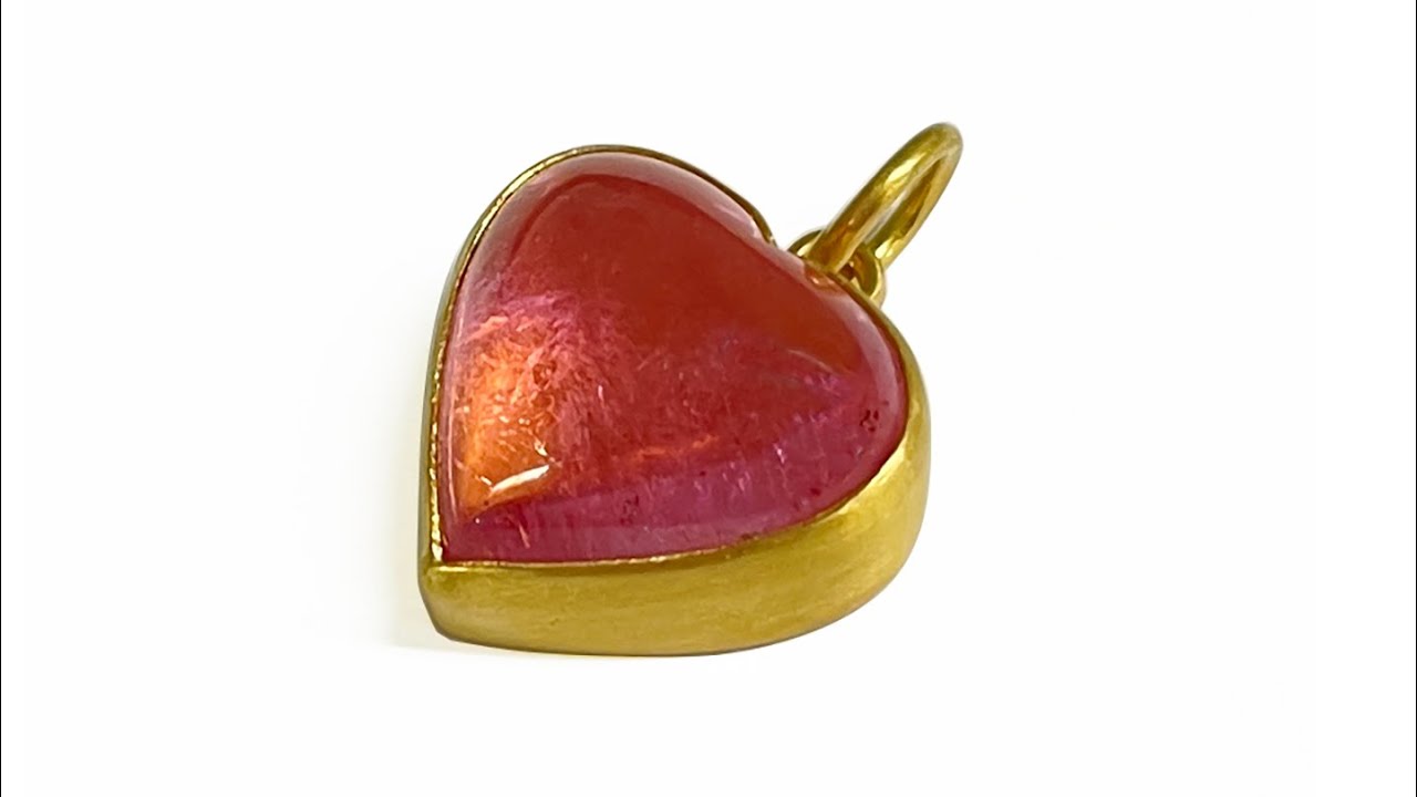 Bezel Setting A Heart Shaped Cabochon Gemstone
