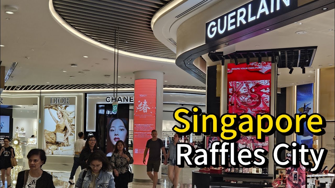 Raffles City Shopping Mall - Singapore #raffles #rafflescity #shoppingcenter #mall #singapore