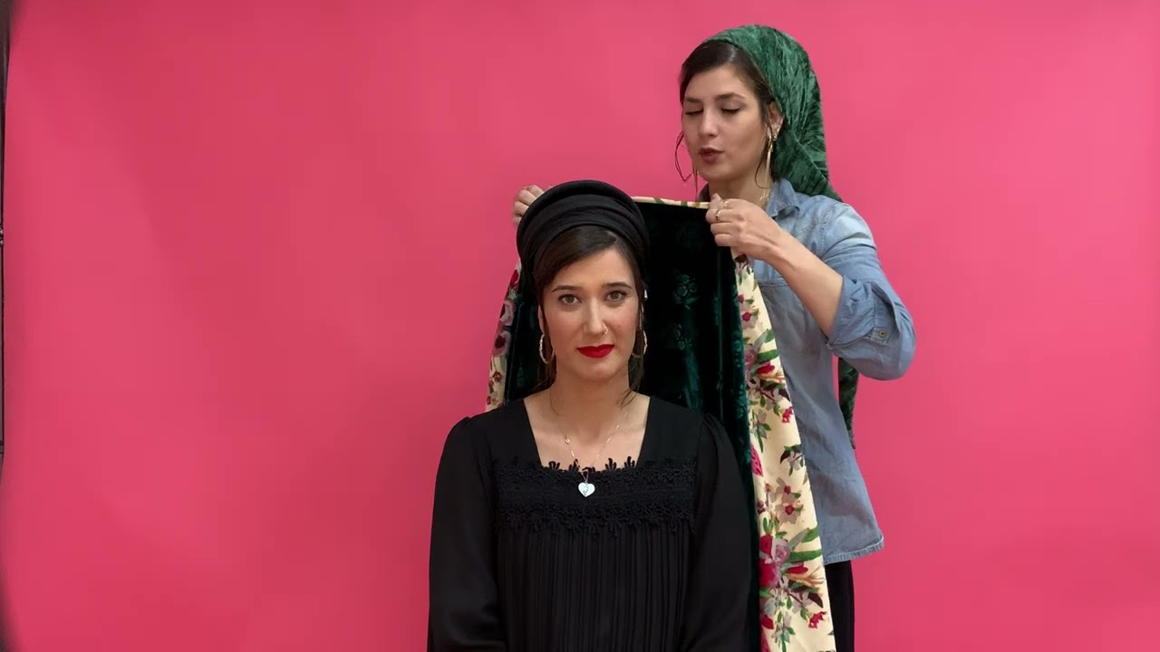 הקורס לקשירת מטפחות - פרק שמיני והאחרון - קשירה משולשת, יחד עם מאור, אחותה של נוי זעפרני הי
