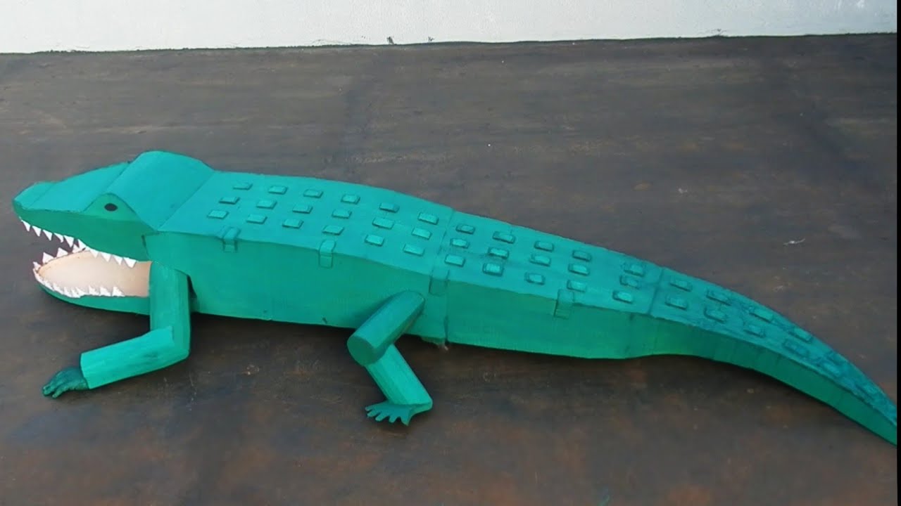 COMO FAZER UM JACARÉ DE PAPELÃO E MADEIRA QUE ANDA