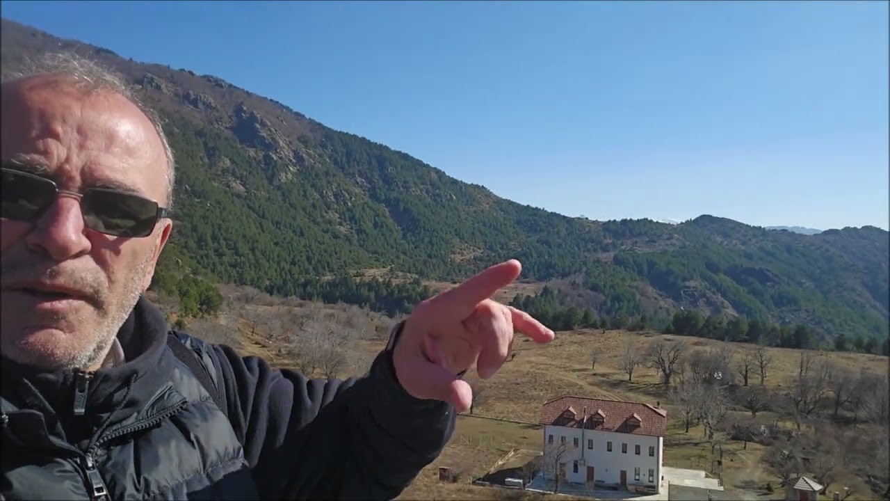 Reportazh neper atraksionin turistik Gurth Spaç