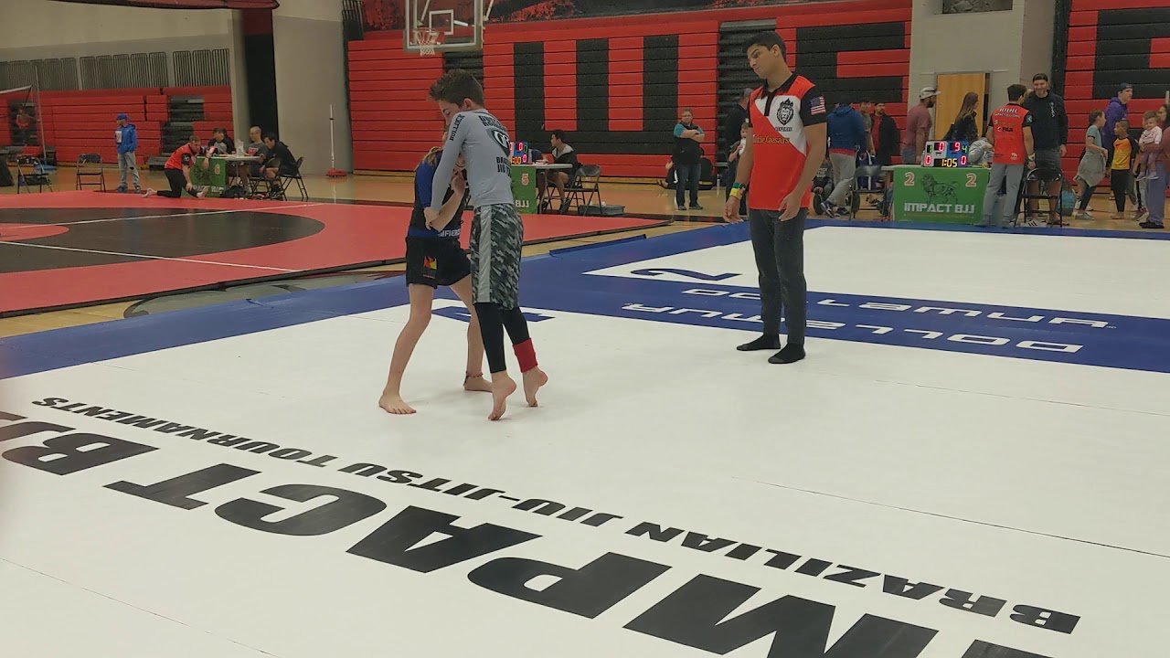 Squeaks at Impact BJJ -85# NoGi Boys