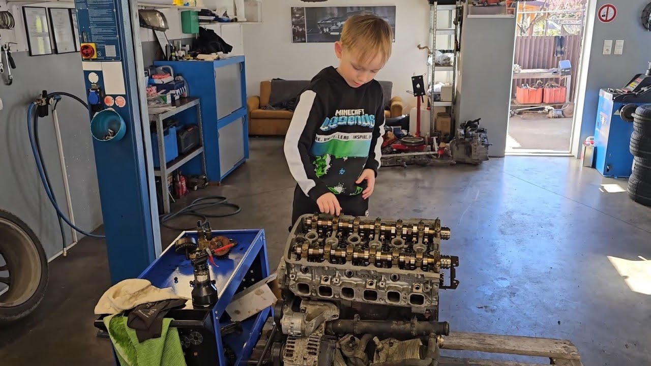 Audi TT 3,2 vr6  hlava dolu, motor von 🤷‍♂️