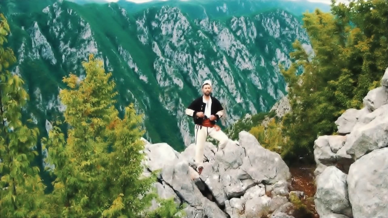 Endri Kenga - Martaneshi vend i mire (Official Video)