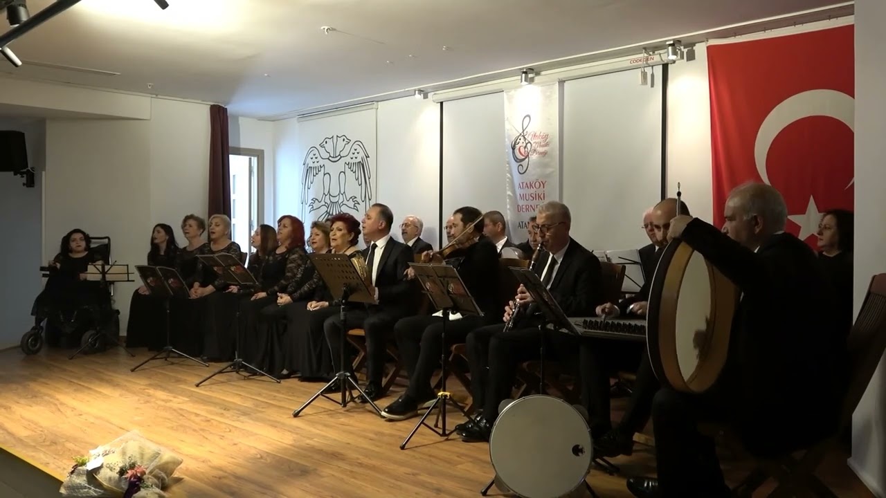Yorgun düştüm koklamaktan hayalini dün gece