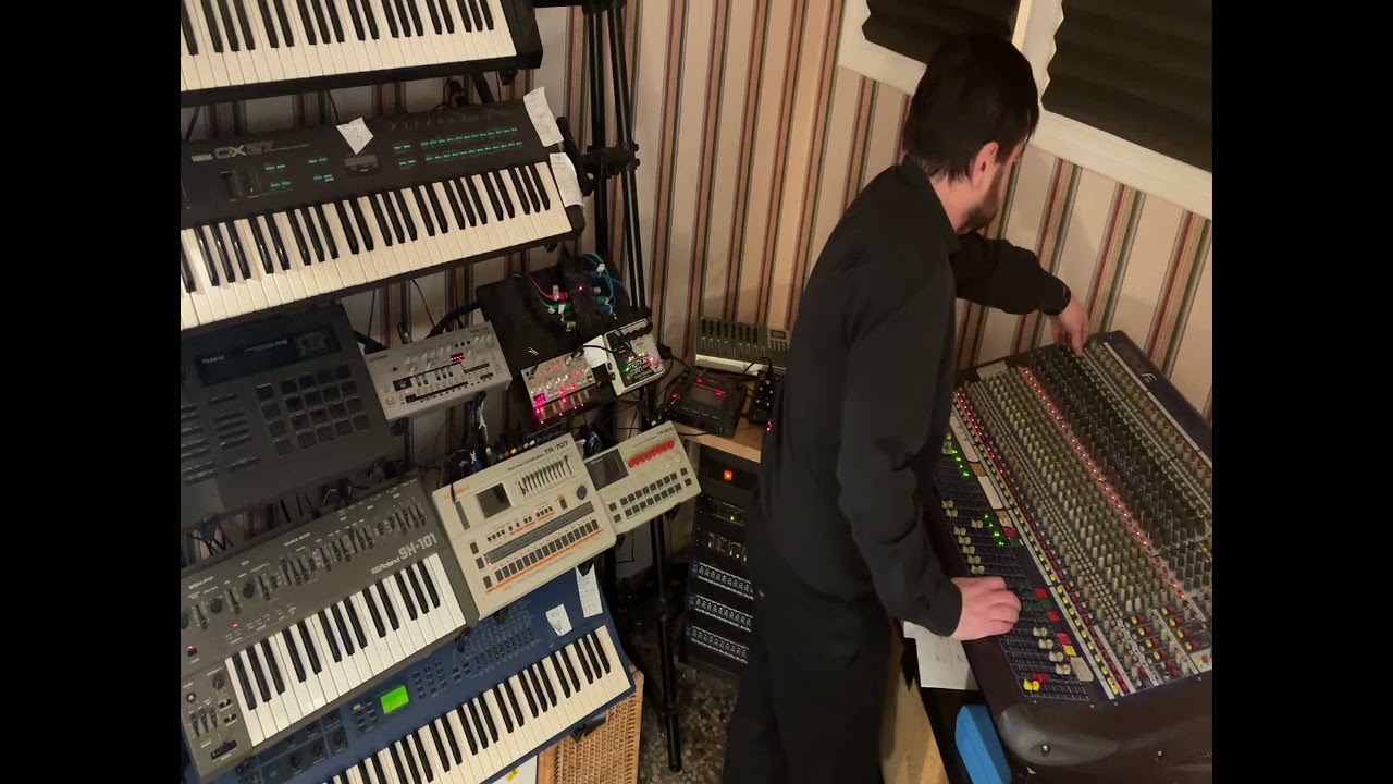 Luis Black - Electronic Live with machines