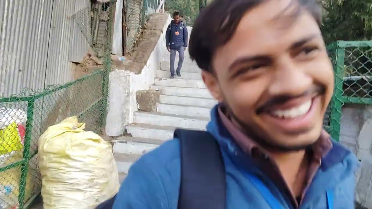 अर्धकुमारी से पैदल सीडीओ के द्वारा उतारते हुए दोस्तों के❤️😘❤️ साथ #aardhkumari #treval