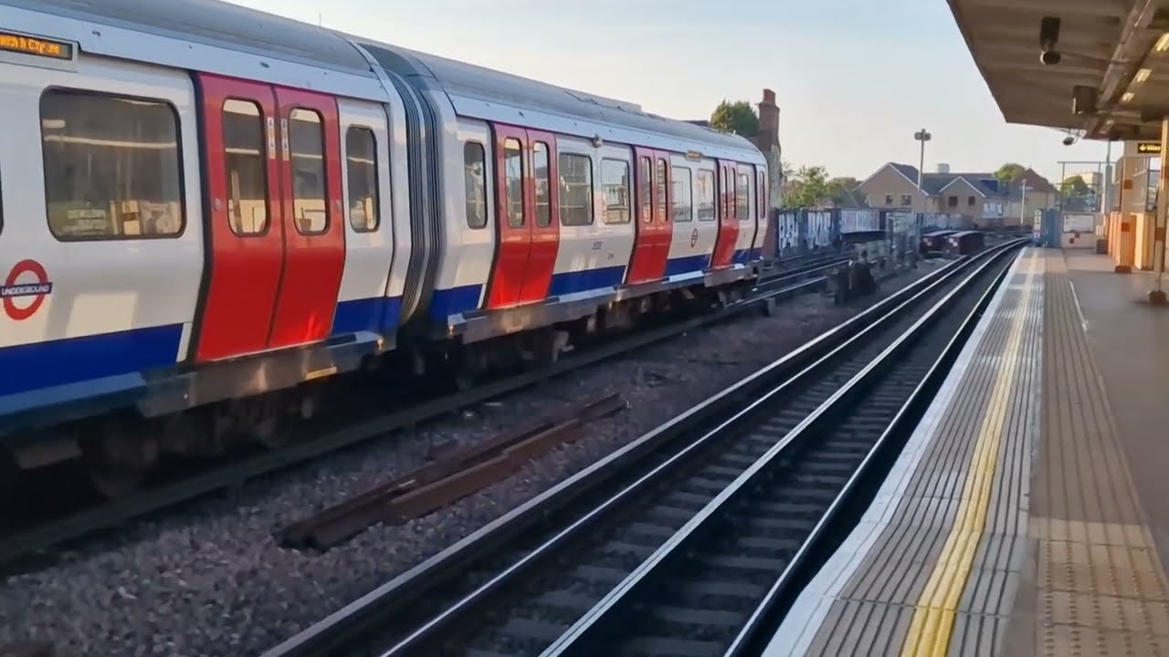 GOLDHAWK Underground Station (2025)