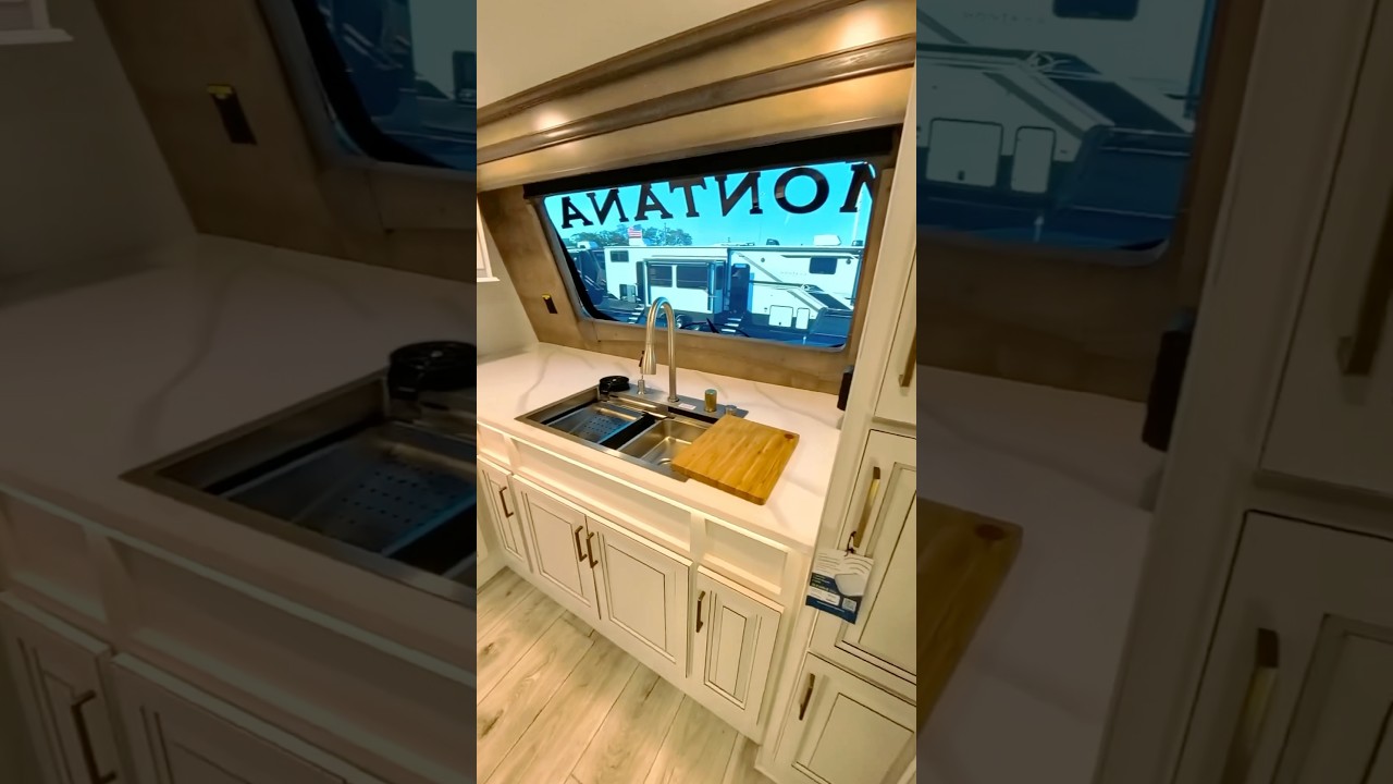 This kitchen is in an RV! 2025 Keystone Montana 3795FK fifth wheel RV with front kitchen