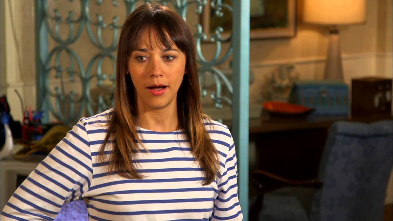 A to Z: Rashida Jones Series Premiere TV Interview | ScreenSlam