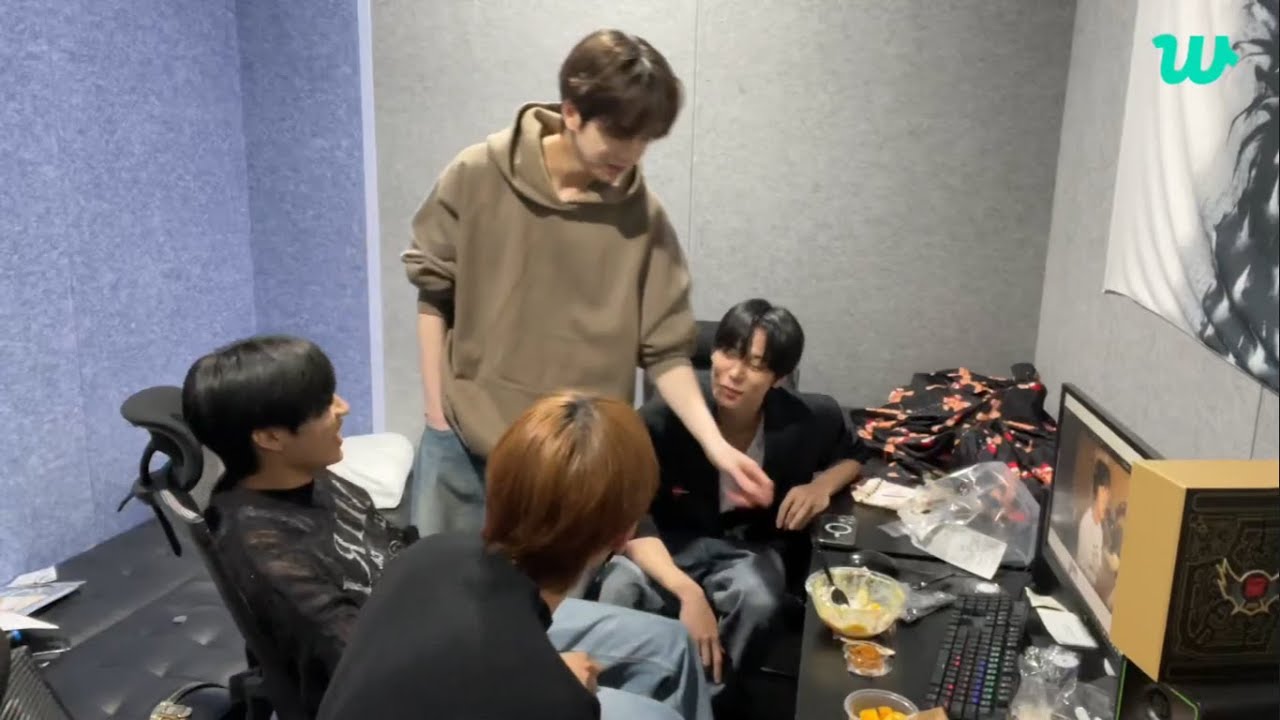 [ENG] THE BOYZ 🔴LIVE [ 12th MARCH, 2024] ON WEVERSE AT 6:54 P M(KST)