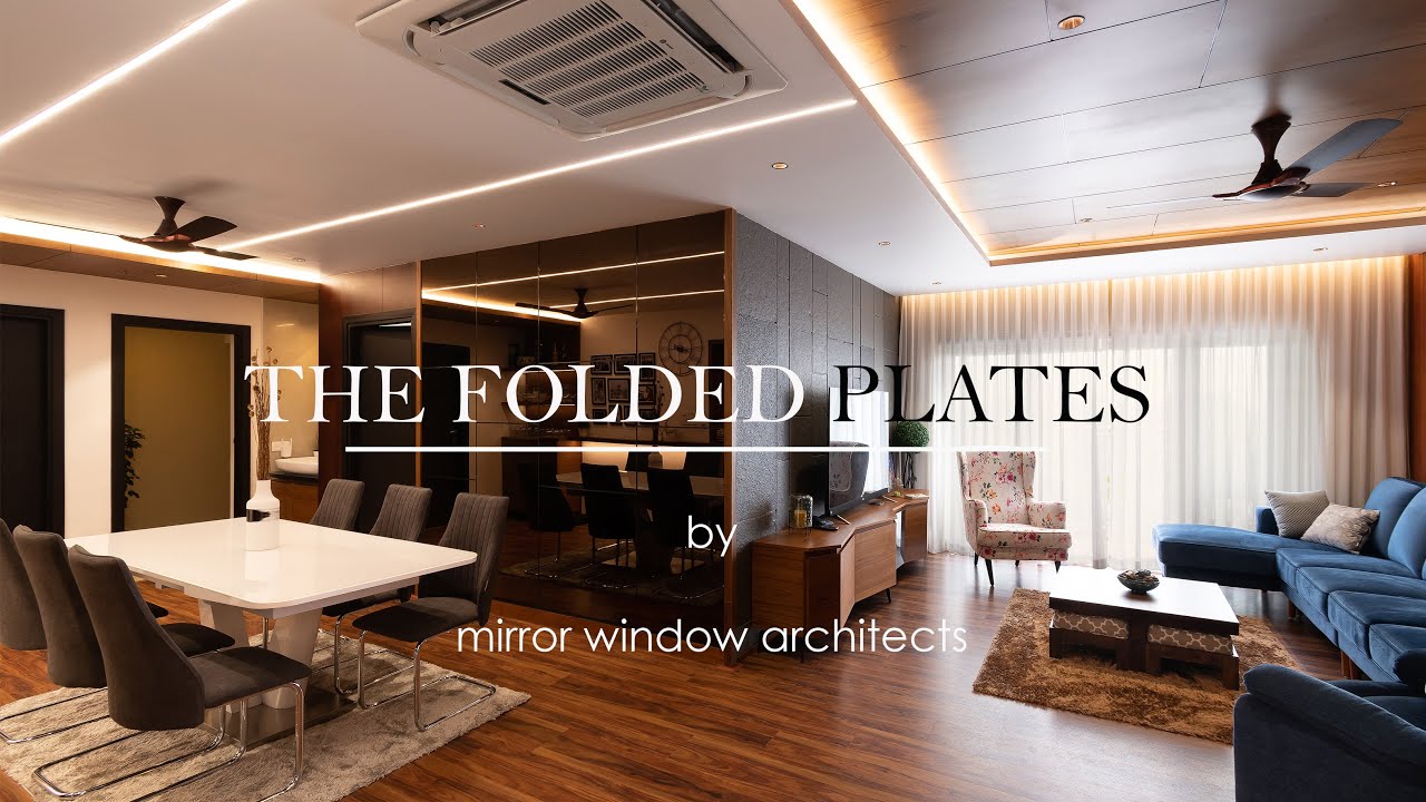 THE FOLDED PLATES BY MIRROR WINDOW