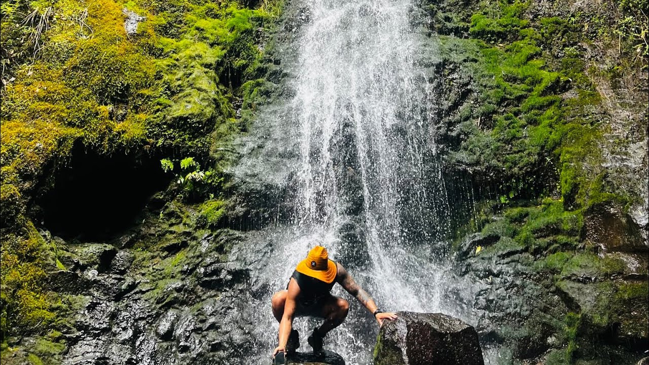 We Found Oahu’s Secret Waterfalls