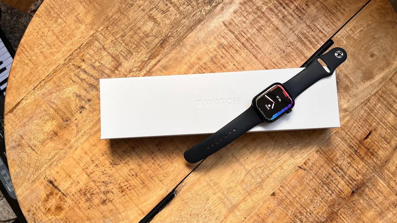 Apple Watch 8 - co je nového a vyplatí se Vám???