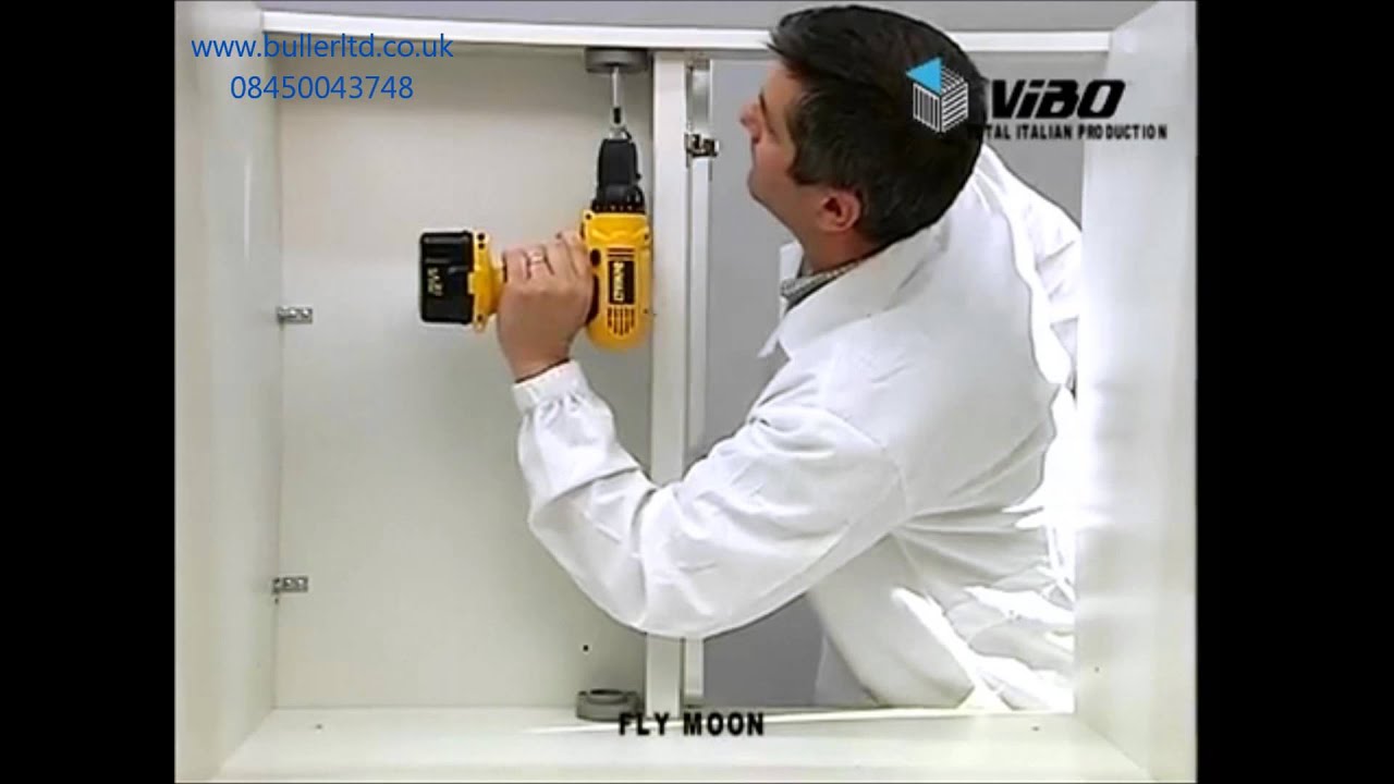 Installation of Fly Moon corner pull out shelving unit, for 900-1000 mm cabinet