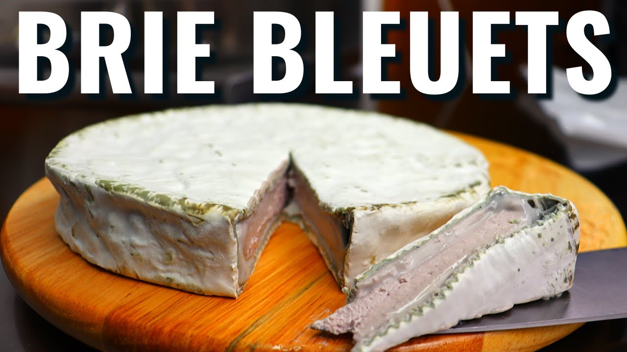 Fromage Brie aux BLEUETS (Fête Nationale du Québec! Blanc et Bleu à l'image du drapeau!)