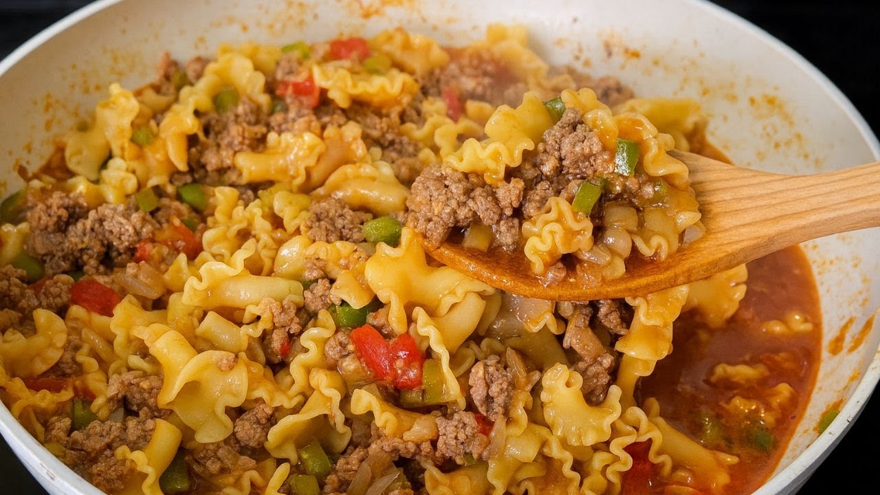 One-Pot Beef Pasta — Easy & Delicious Dinner 🍅