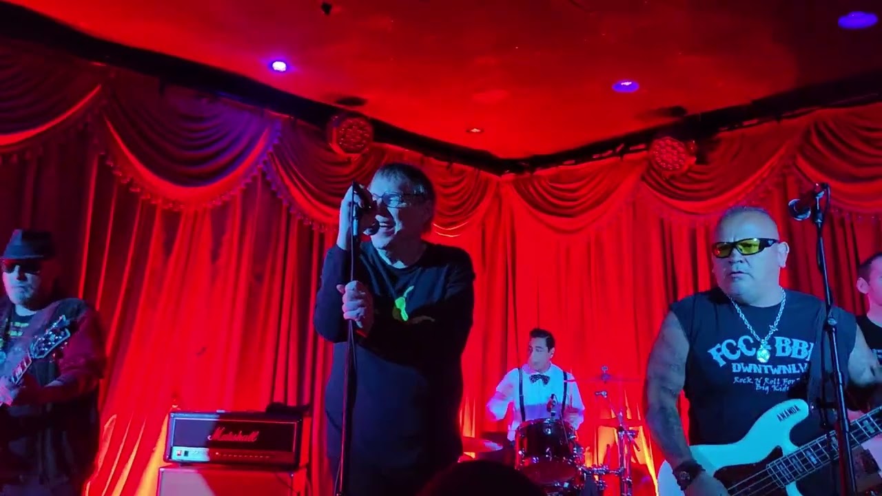 The  Dickies  Knights in White Satin  alexs bar 3-7-26
