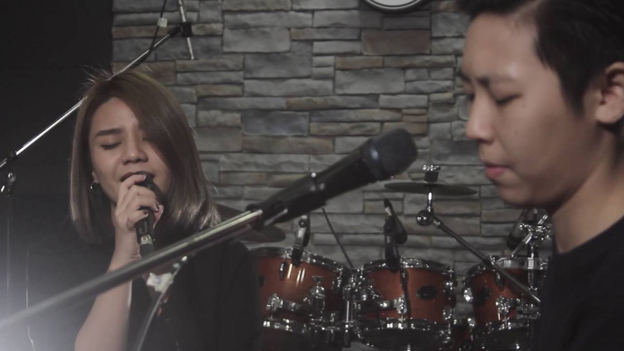 HERS -ปล่อยไปตามหัวใจ (Cover Flure) LIVE AT THE VERY SESSION