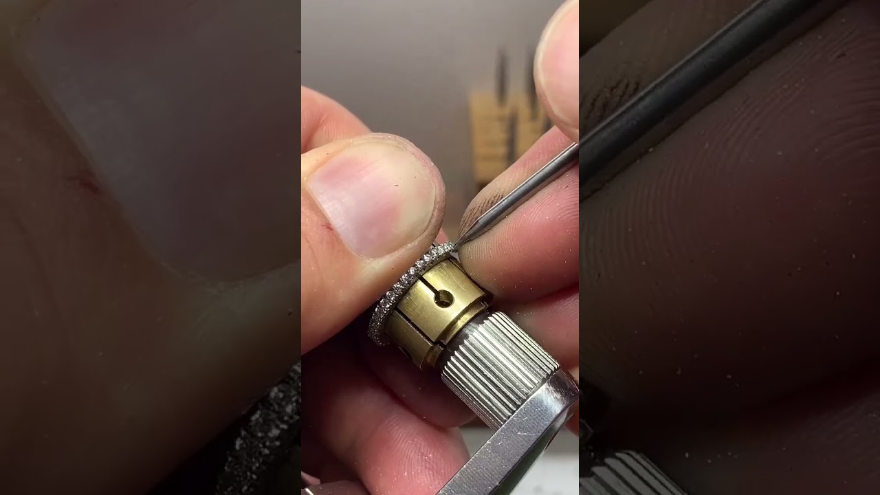 Setting this diamond wedding ring!