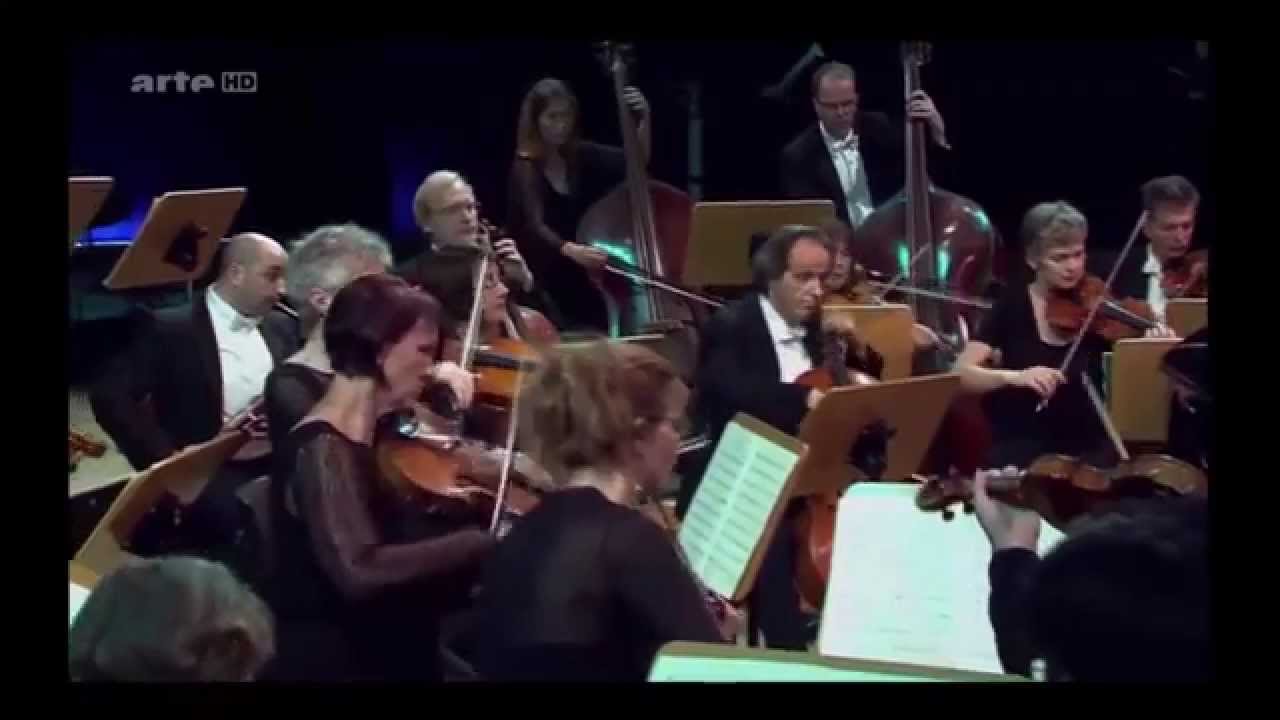 Igor Levit interprète Haydn Concerto pour Clavier et Orchestre N°11