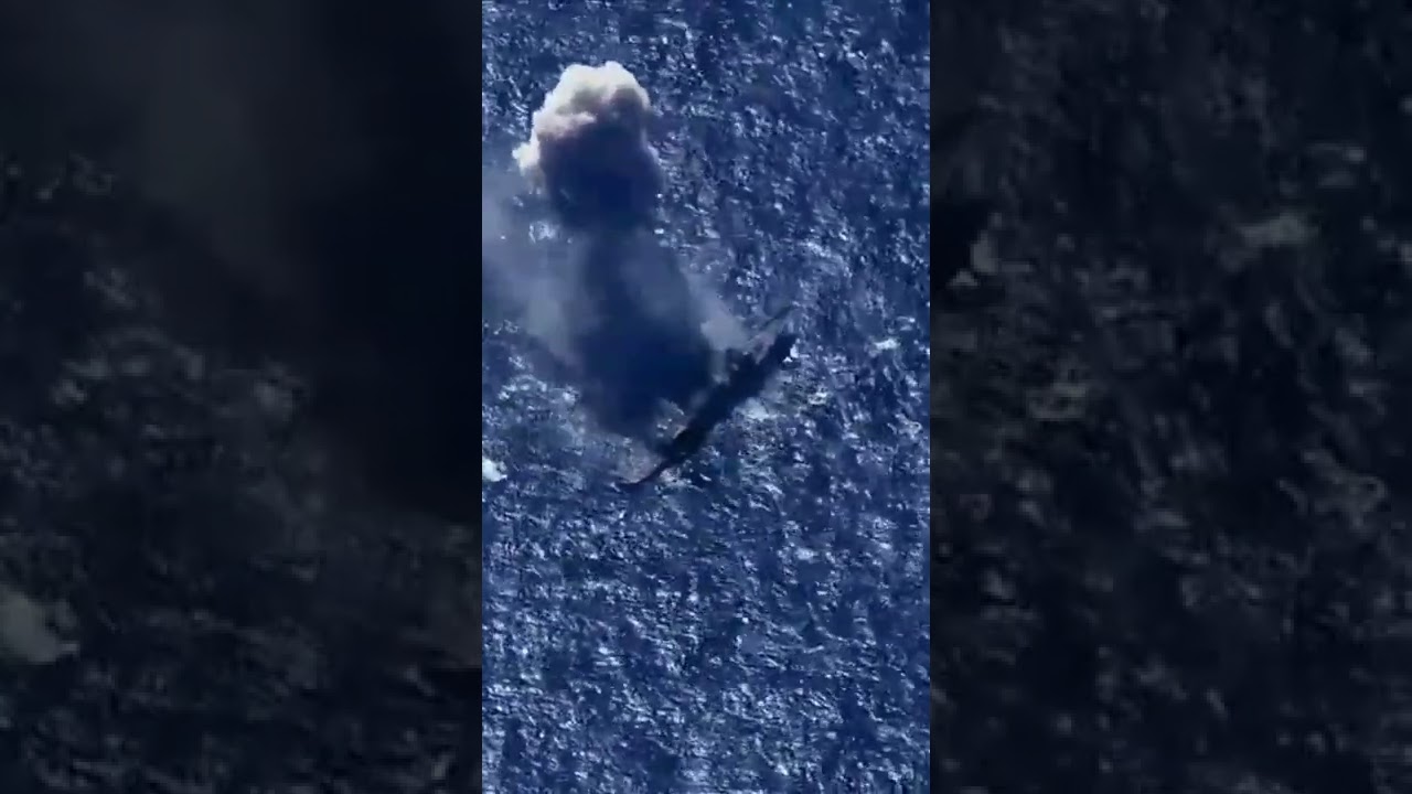 USS Rodney M. Davis Destroyed By Missiles #fyp