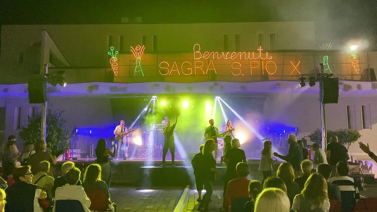I Titani - Montaggio Palco San Pio X 25