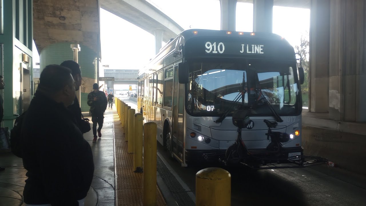 2024 LACMTA BYD K9MD-ER 10017