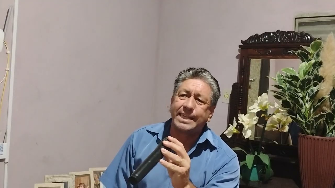 Como escritor e criador de rimas...me considero um grande idealizador de conteúdo que faz sentido .