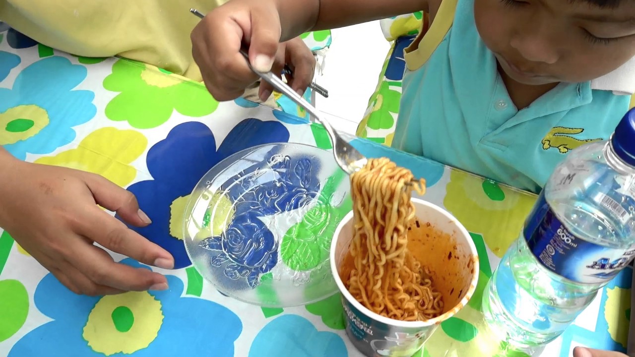 MASAK MIE SAMYANG CUP - AHHH...   PEDAS...