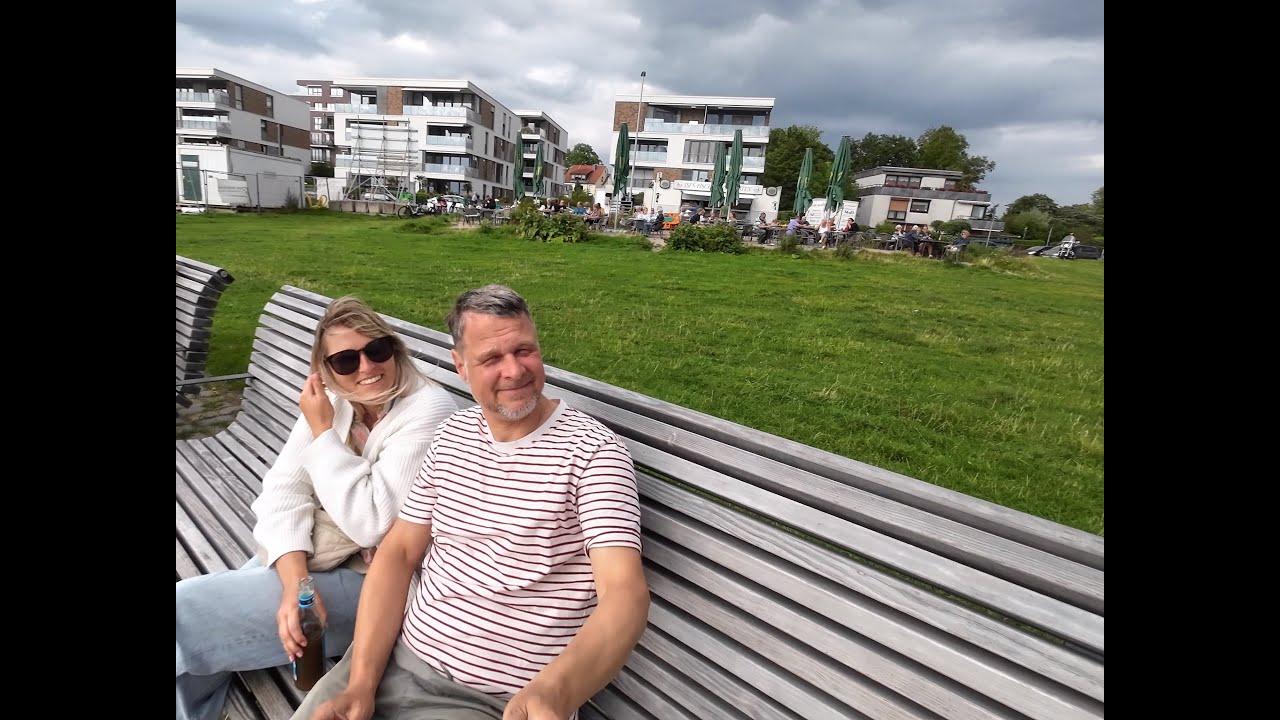 Besuch bei Planten un Blomen mit Fahrt über die Reeperbahn, an der Elphi vorbei zum Elbufer.