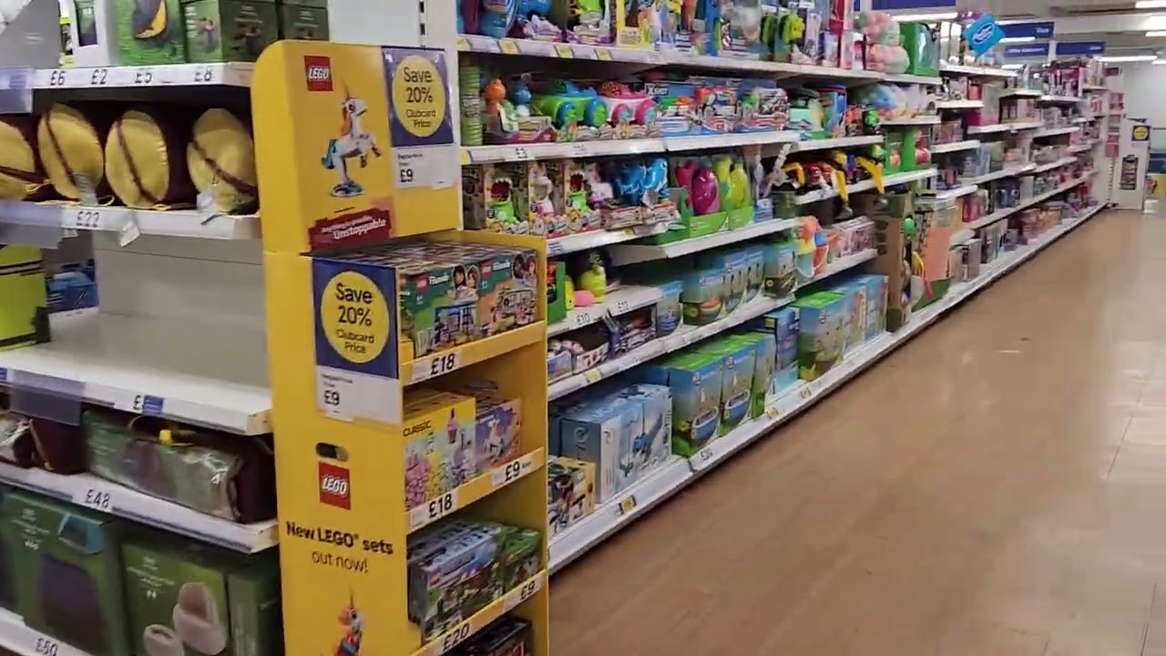 A Tour of Tesco Superstore in Horsham