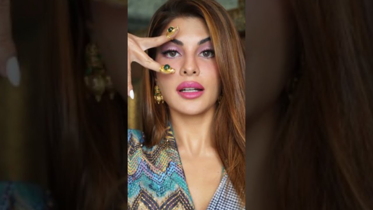 Model Actress  Jacqueline Fernandes Beautiful HD Lips Closeup