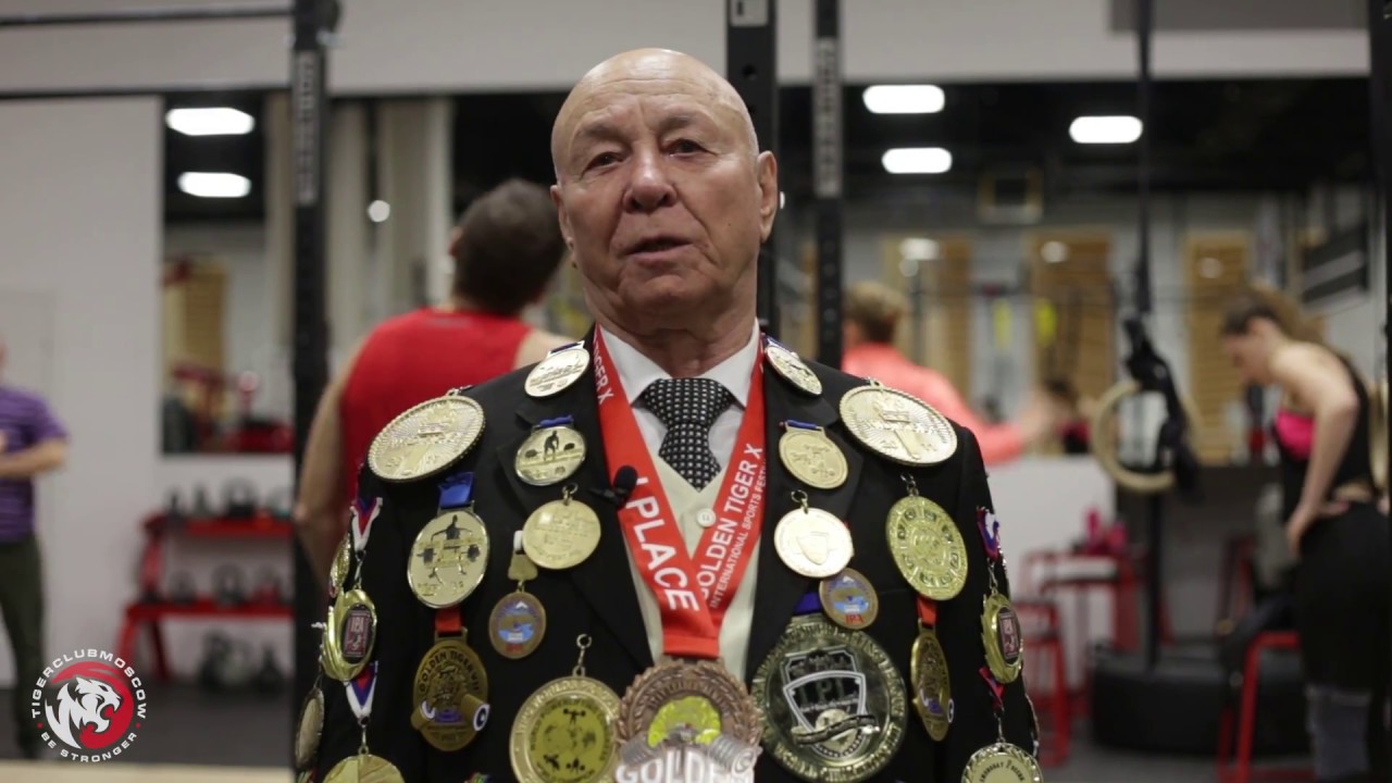 ПАУЭРЛИФТИНГ в 75 лет. Валерий Быстров и его 70 мировых рекордов. Клуб Единоборств Tiger Москва