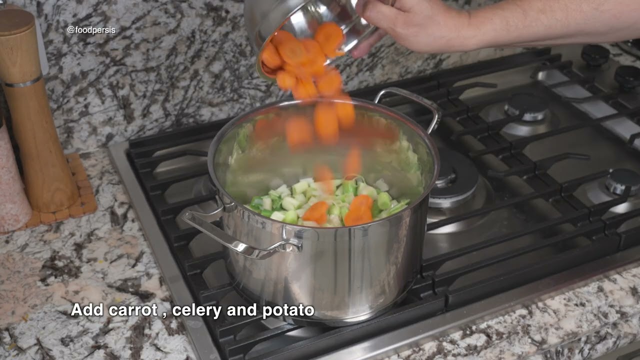 Суп из лука-порея и цуккини