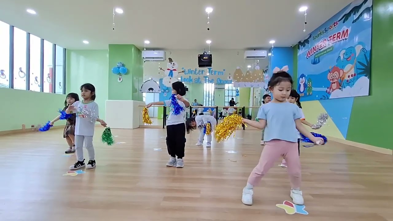 Menari dengan Pom-Pom | Performance Week Dance Class di Sparks Sport Academy Tangcity 2025 (Part 1) 