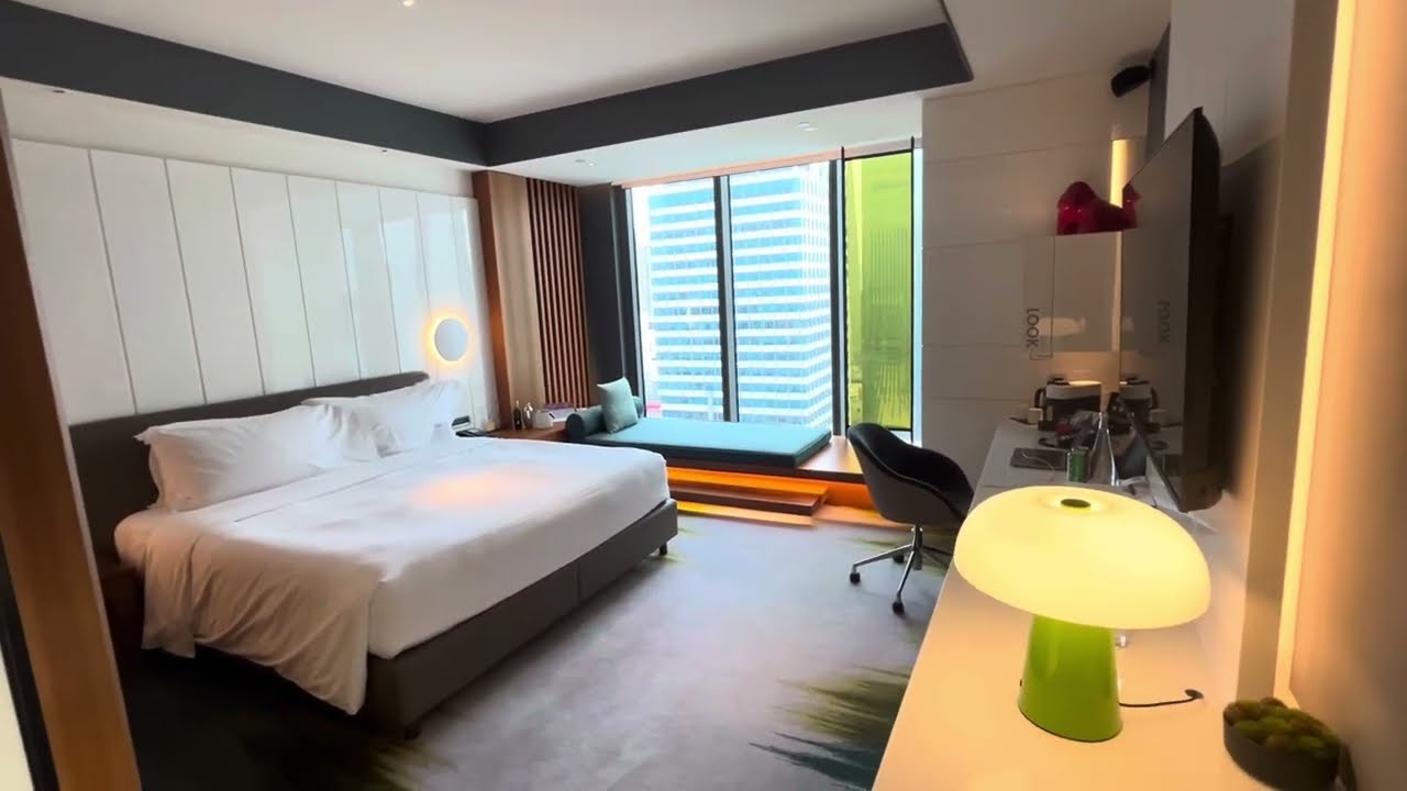 W Taipei Review of a “Fabulous Corner Room” for New Years Eve Stay