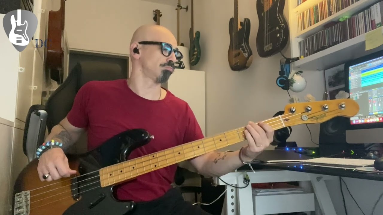 Gente Distratta - PINO DANIELE (Bass Cover) 