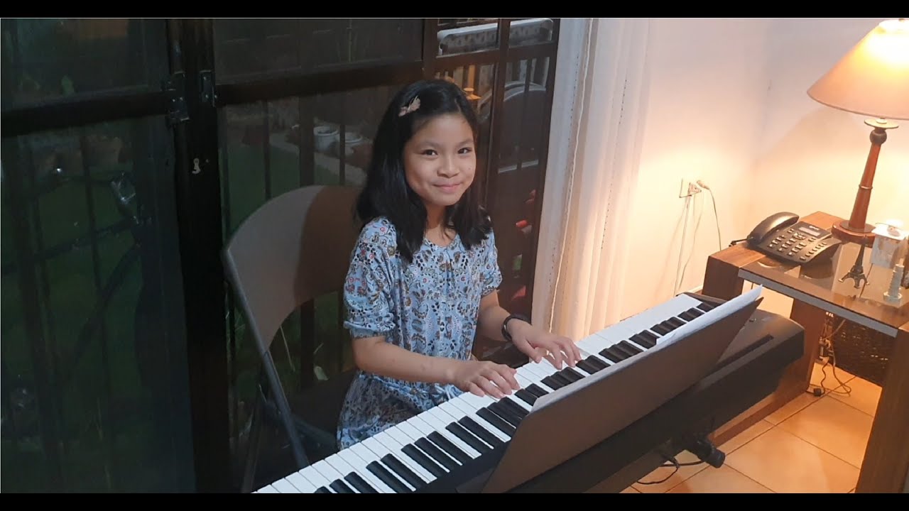 Veniccio Institute Feature: Bianca performs Do You Want To Build A Snowman from 
