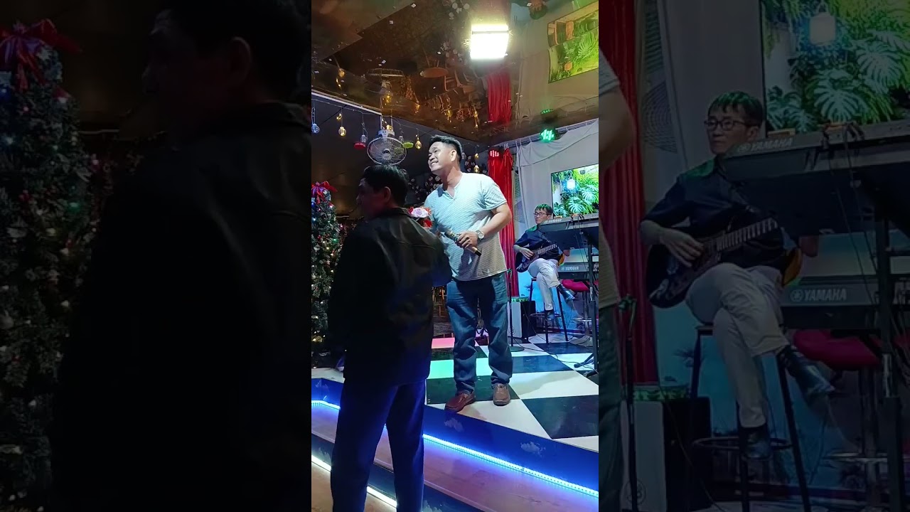 CK: MỐI TÌNH KHÔNG TÊN