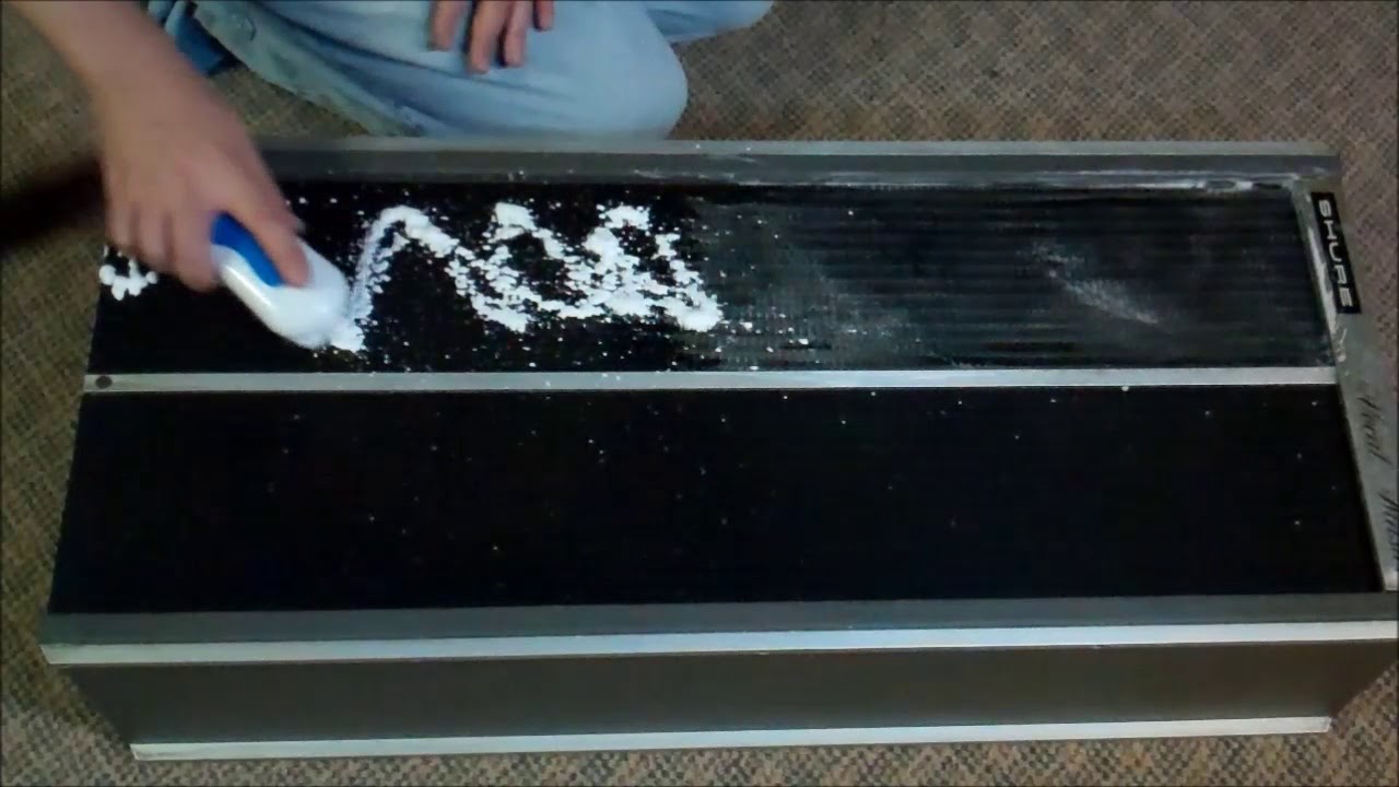 The Lazy Way to clean grill cloth on your guitar amp or PA Speakers-- A Tech Tip from DK.