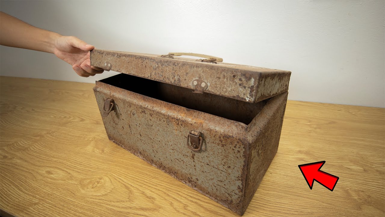 Rusty Toolbox Restoration