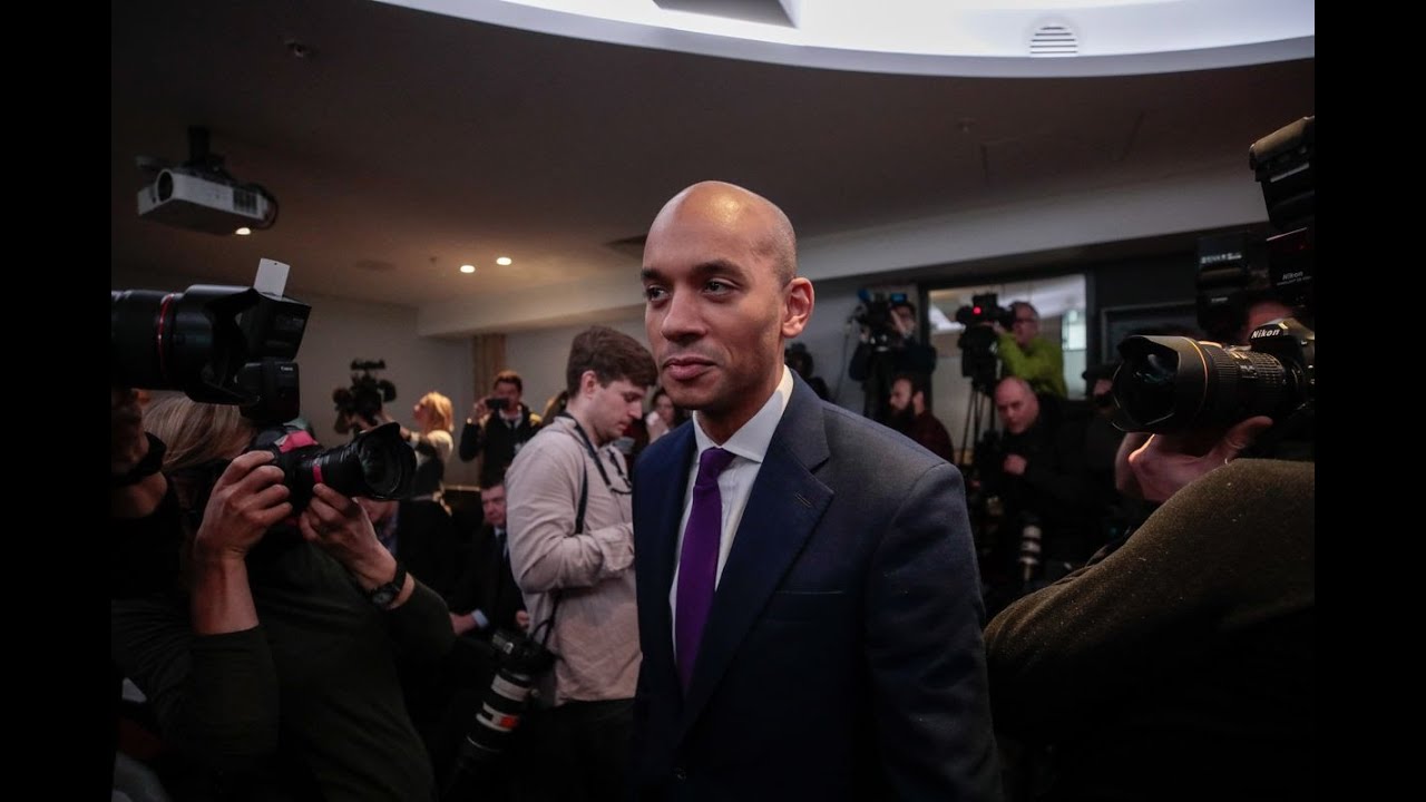 Labour Lawmakers Quit Party in Split with Corbyn