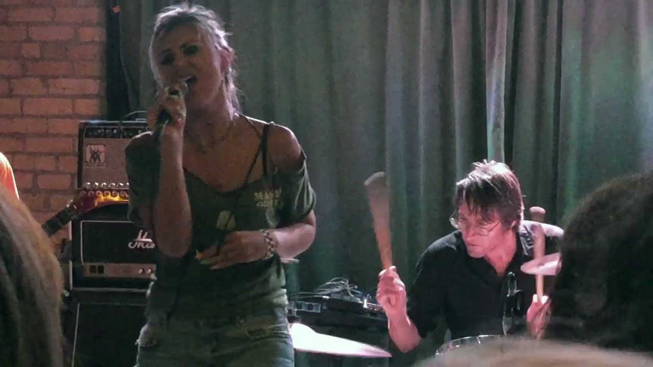 Taraneh - Live at Underground Music Cafe in Minneapolis, 2024