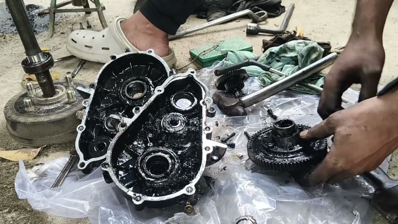 Totor gear box repairing/E Rickshaw service  gussa fitting pilpili repairing