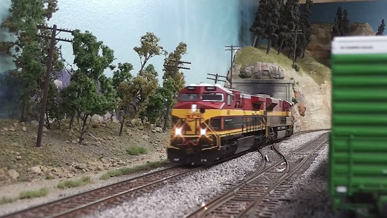 HO Scale KCS Mainline Action  at Goldenspike Part 13