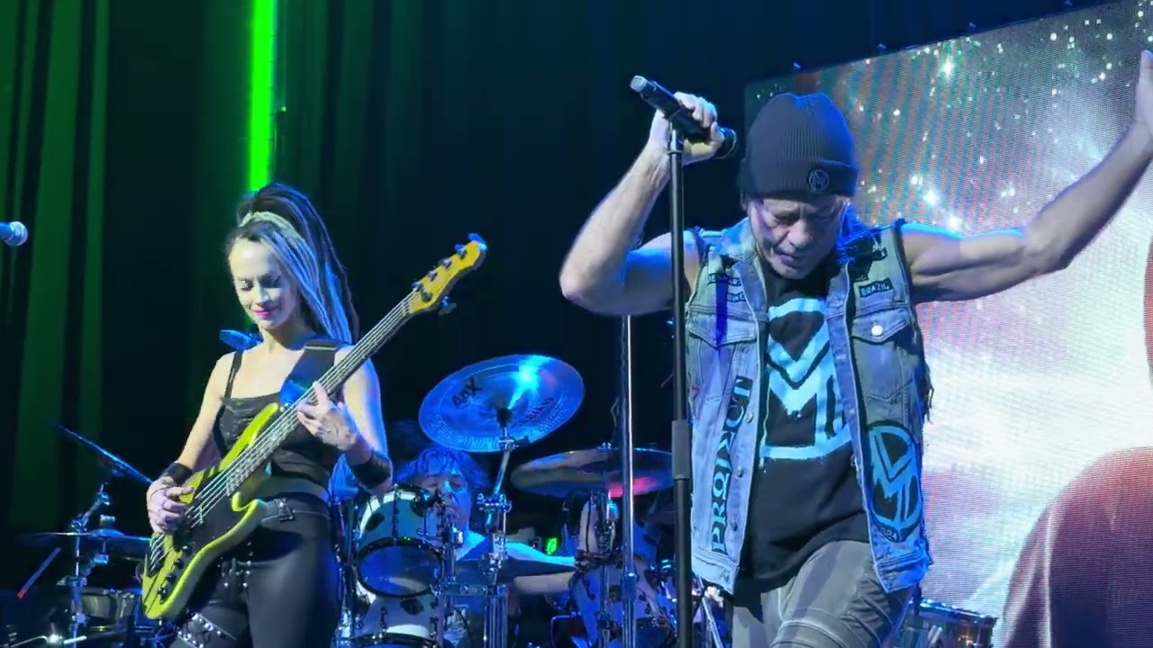 Bruce Dickinson - Shadow of the Gods (Live) 4K